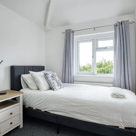 Crediton Cosy 3 Bedroom House - Hébergement de vacances *