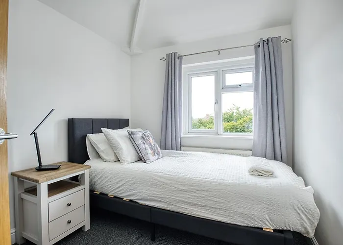 Crediton Cosy 3 Bedroom House - Holiday home *